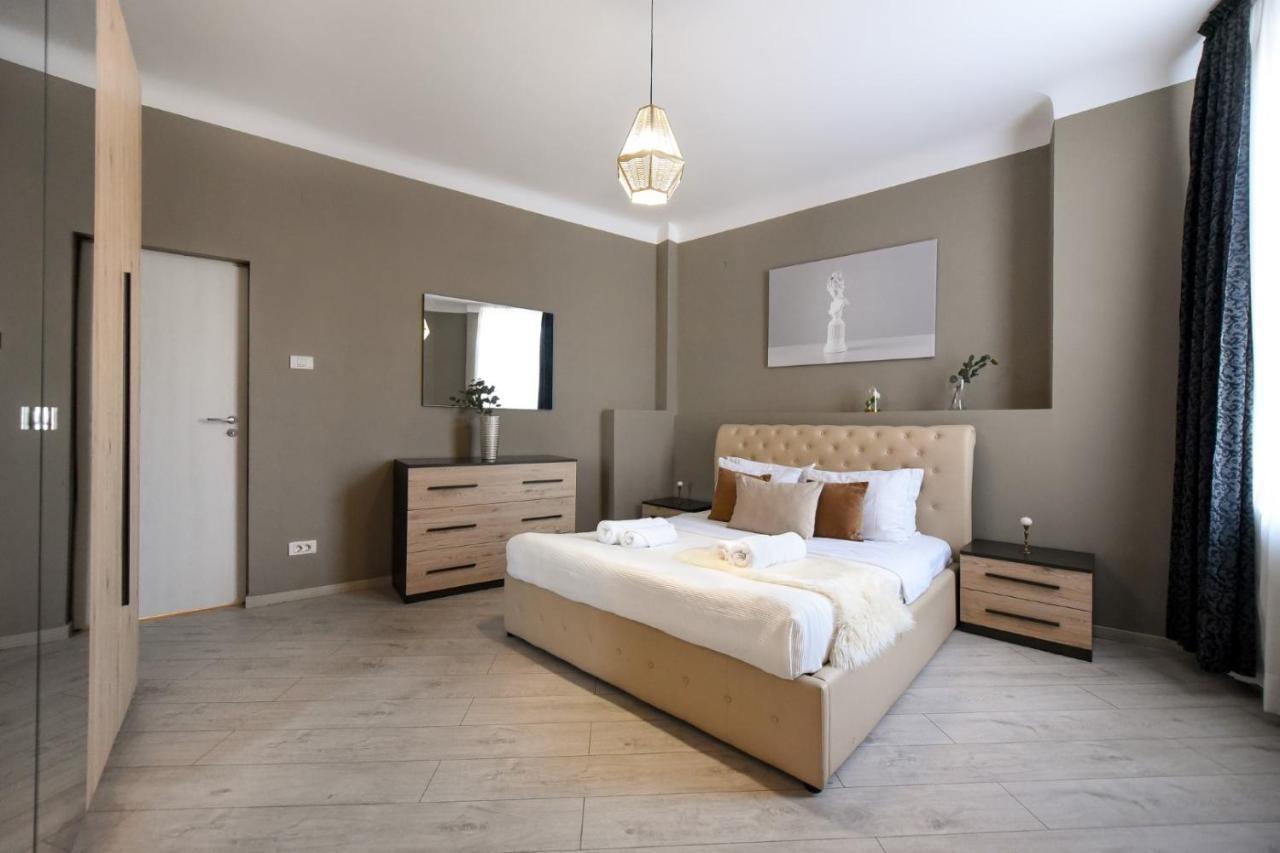 Apartment Amazing Location & Elegant Apt - Old Town Bucharest