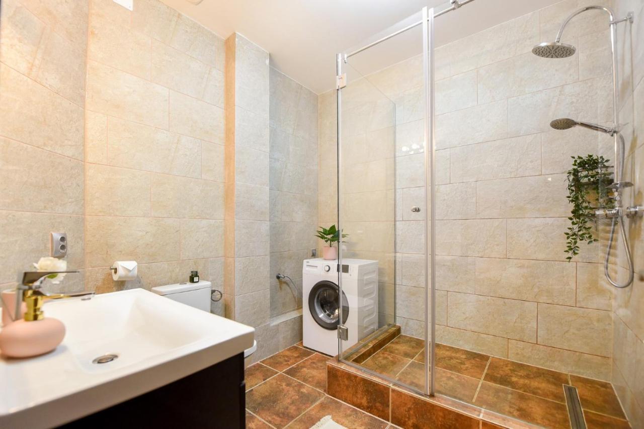 Le Petit & Cosy - Location Old Town & Quiet Apartment