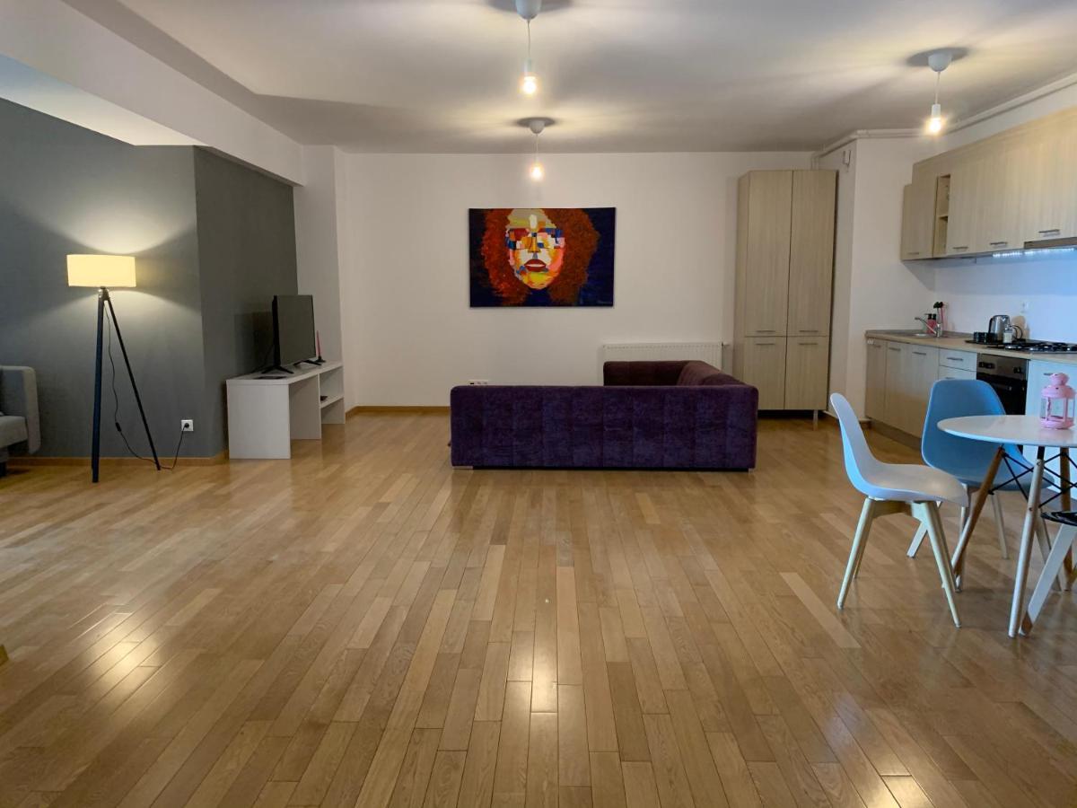 365 Apartment