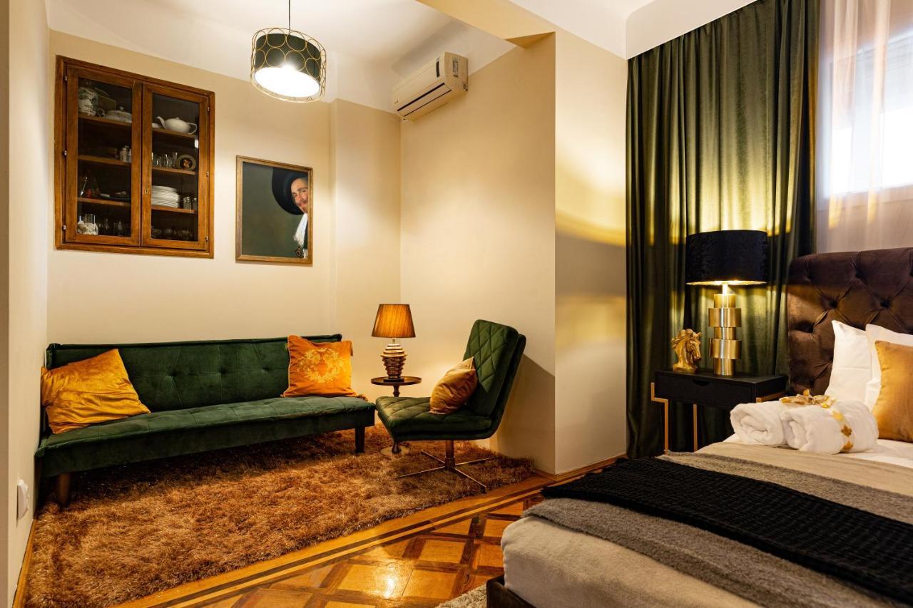 Qult - The Renaissance Affair Apartamento *