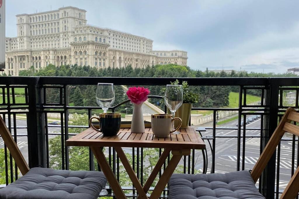 New Luxury Flat In Front Of The Parliament At Unirii Bucharest