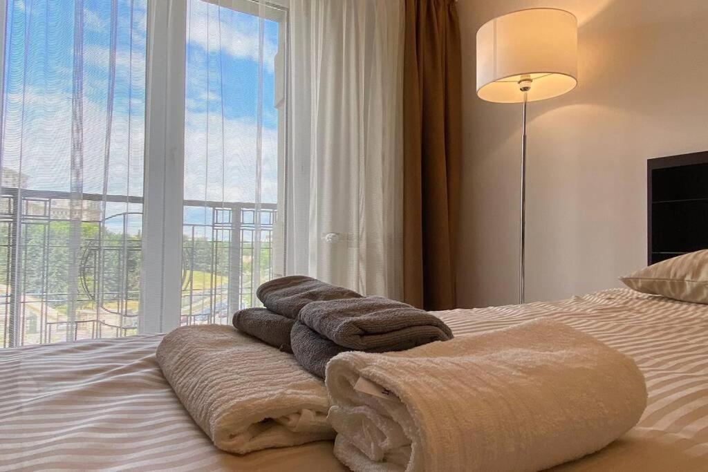 New Luxury Flat In Front Of The Parliament At Unirii Apartment *