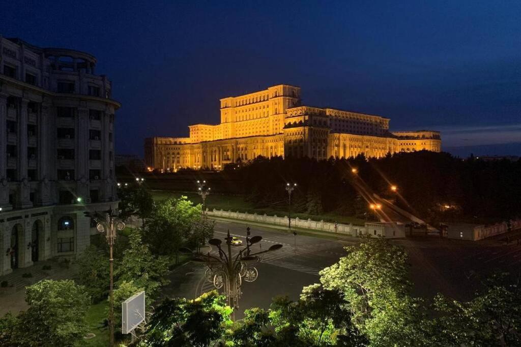 New Luxury Flat In Front Of The Parliament At Unirii Bucharest