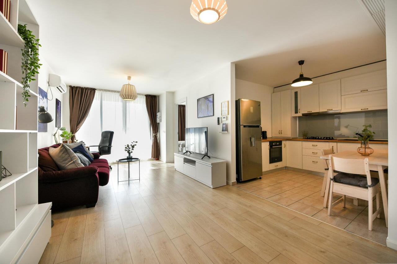 Apartment The Wonderful. Aviatiei With Parking Included Bucharest