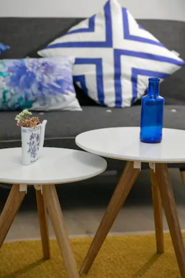 Apartament Cosy & Chic Close By Victoria Square *