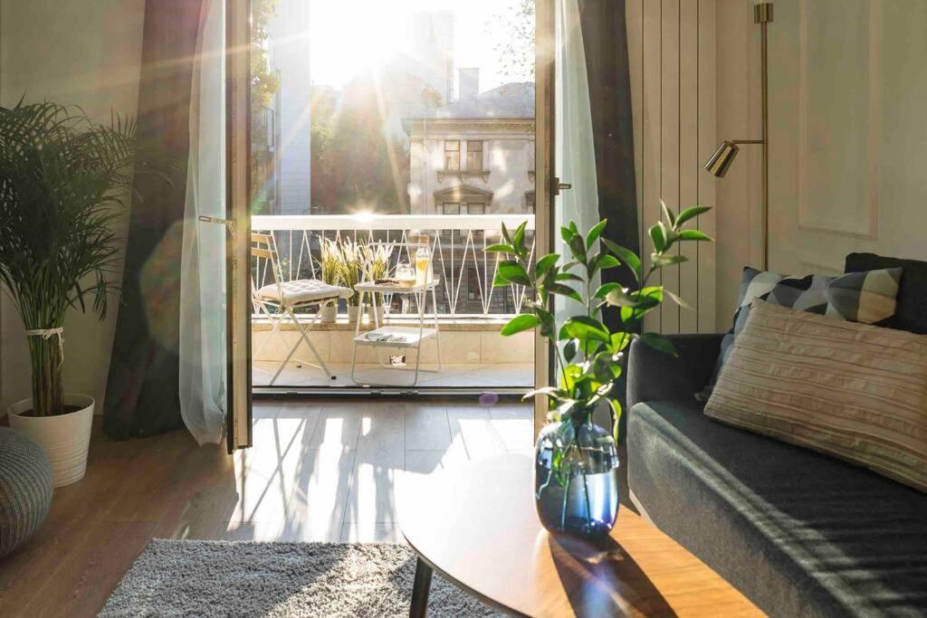 Bright - Location - Balcony * Bucareste