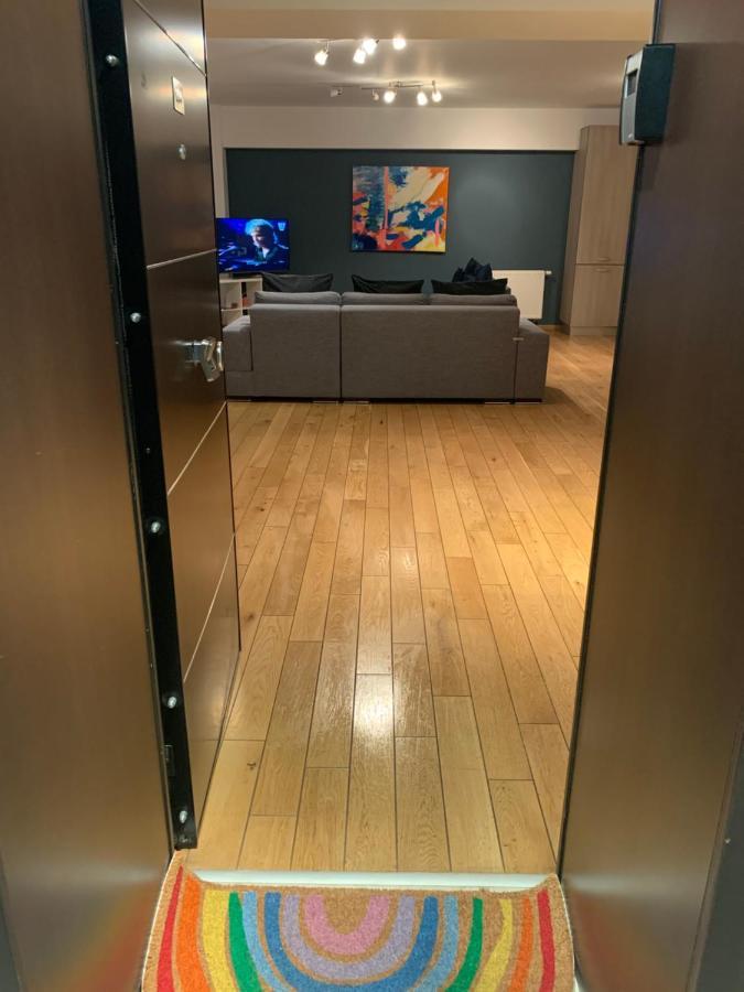 365 Apartment