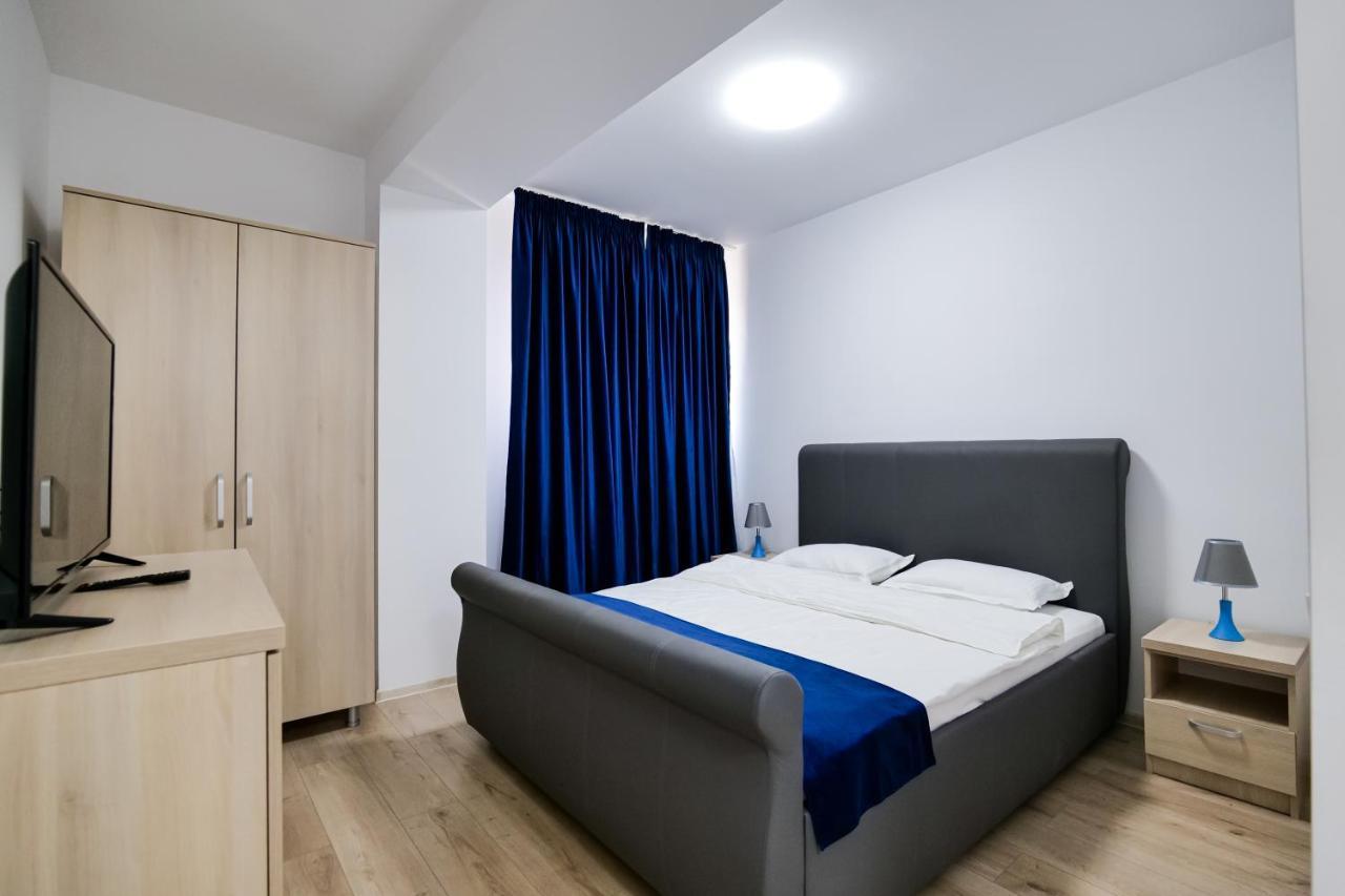 Ema&zain Hotel