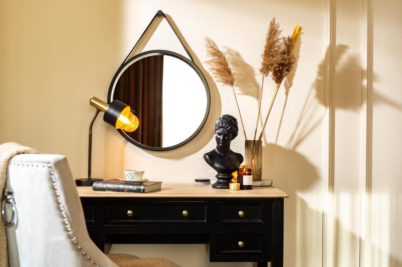Apartment Qult - The Aristocrat Bucharest