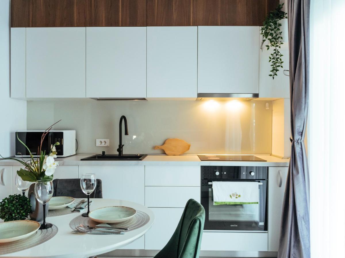 Cozy Special Pallady With Garden & Courtyard * Bucharest
