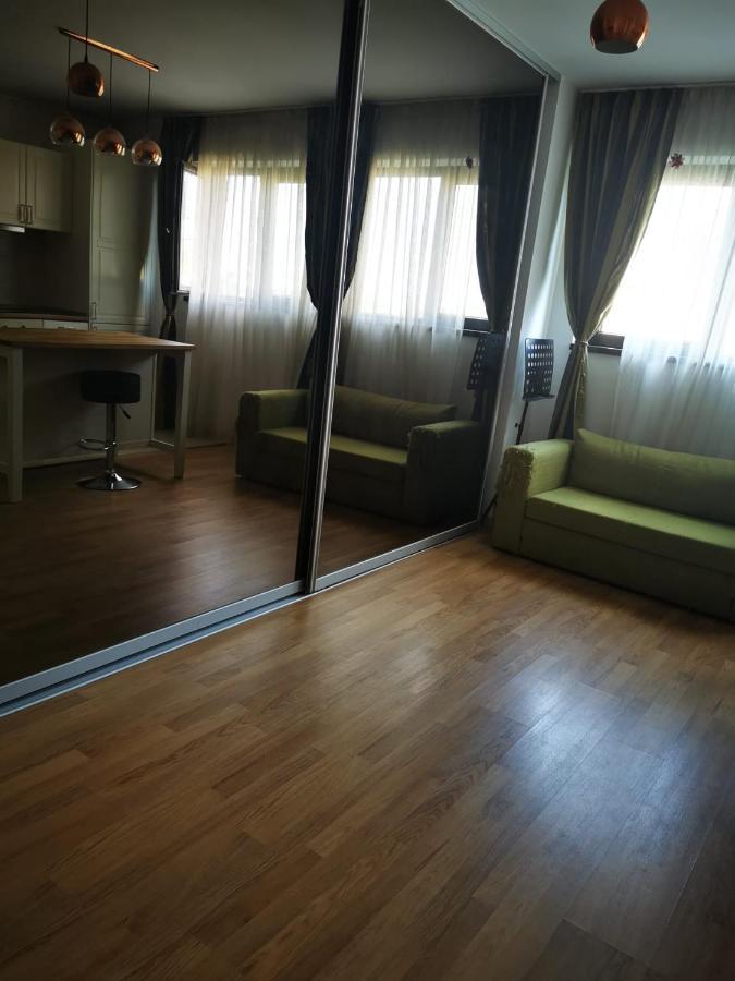 Barcelona Residence Straulesti Apartment Bucharest