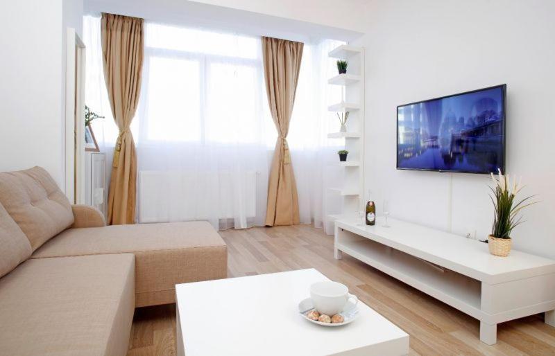 Regim Hotelier Non-stop Dristor Apartament *