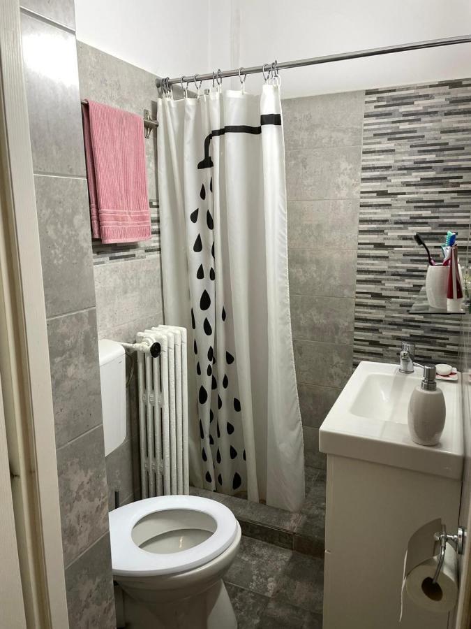 Centru Charming New Apartament Piata Universitate Bucharest