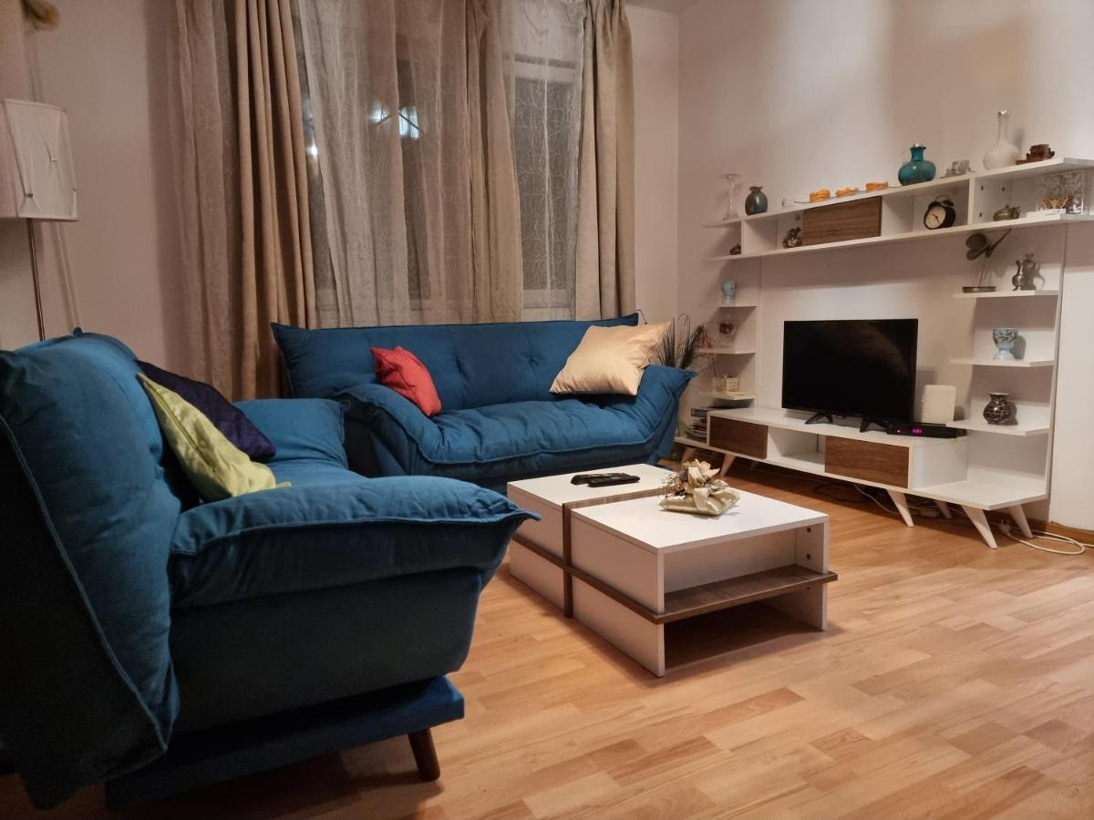 Old Town 2 Bedrooms With Balcony By Orchid Garden Apartment