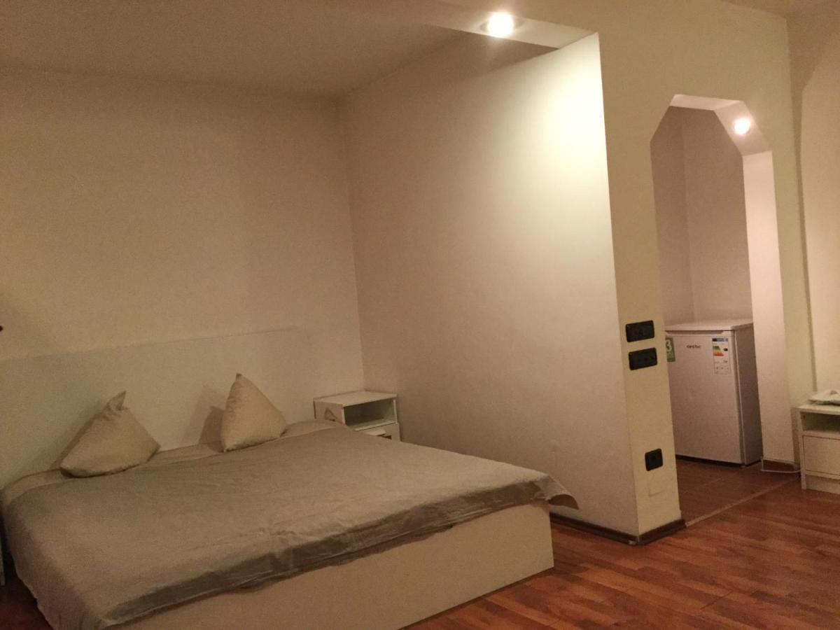Garsoniera Zona Baneasa * Bucareste