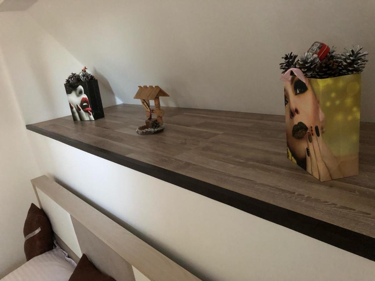 Serban Arenele Romane Marius Nasta Apartment