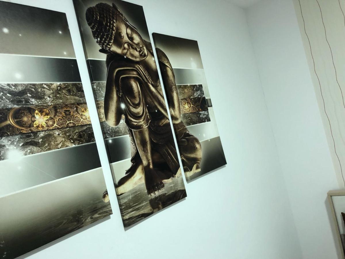 Apartment Serban Arenele Romane Marius Nasta