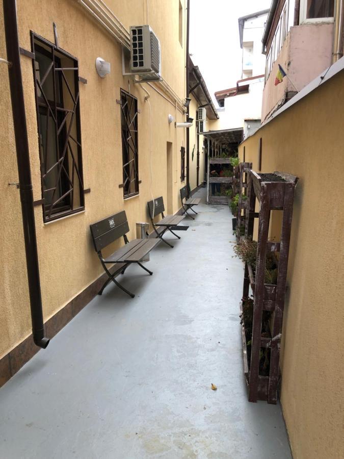 Apartment Serban Arenele Romane Marius Nasta *