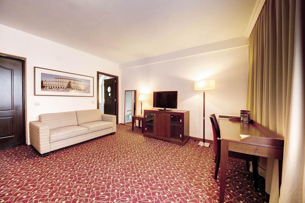 Visconti Militari Hotel
