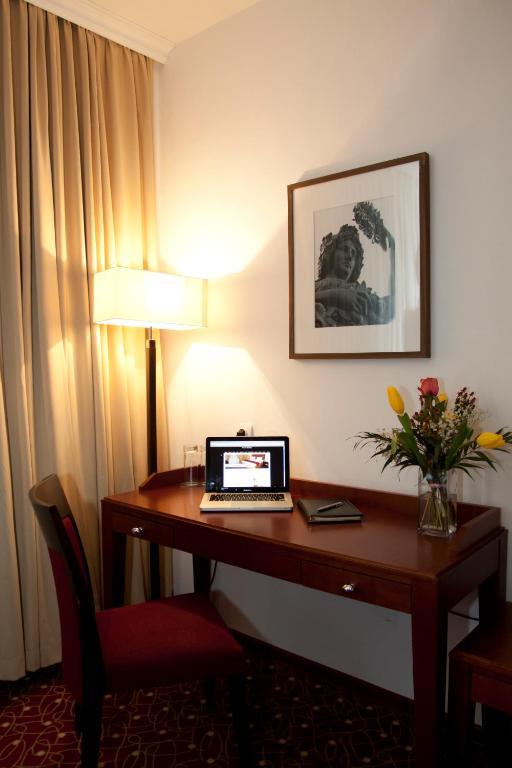 Hotel Visconti Militari 3*