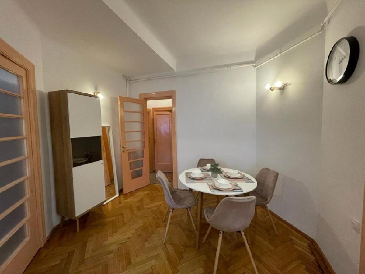 3 Apartament *