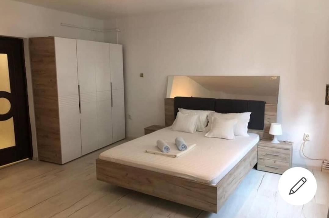 Grand - Smardan Bucureşti