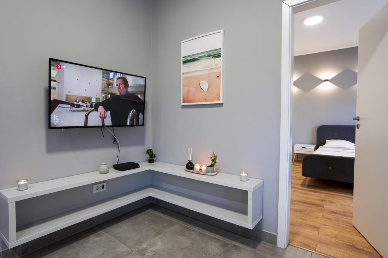 Minimalist Design In Magheru Apartament