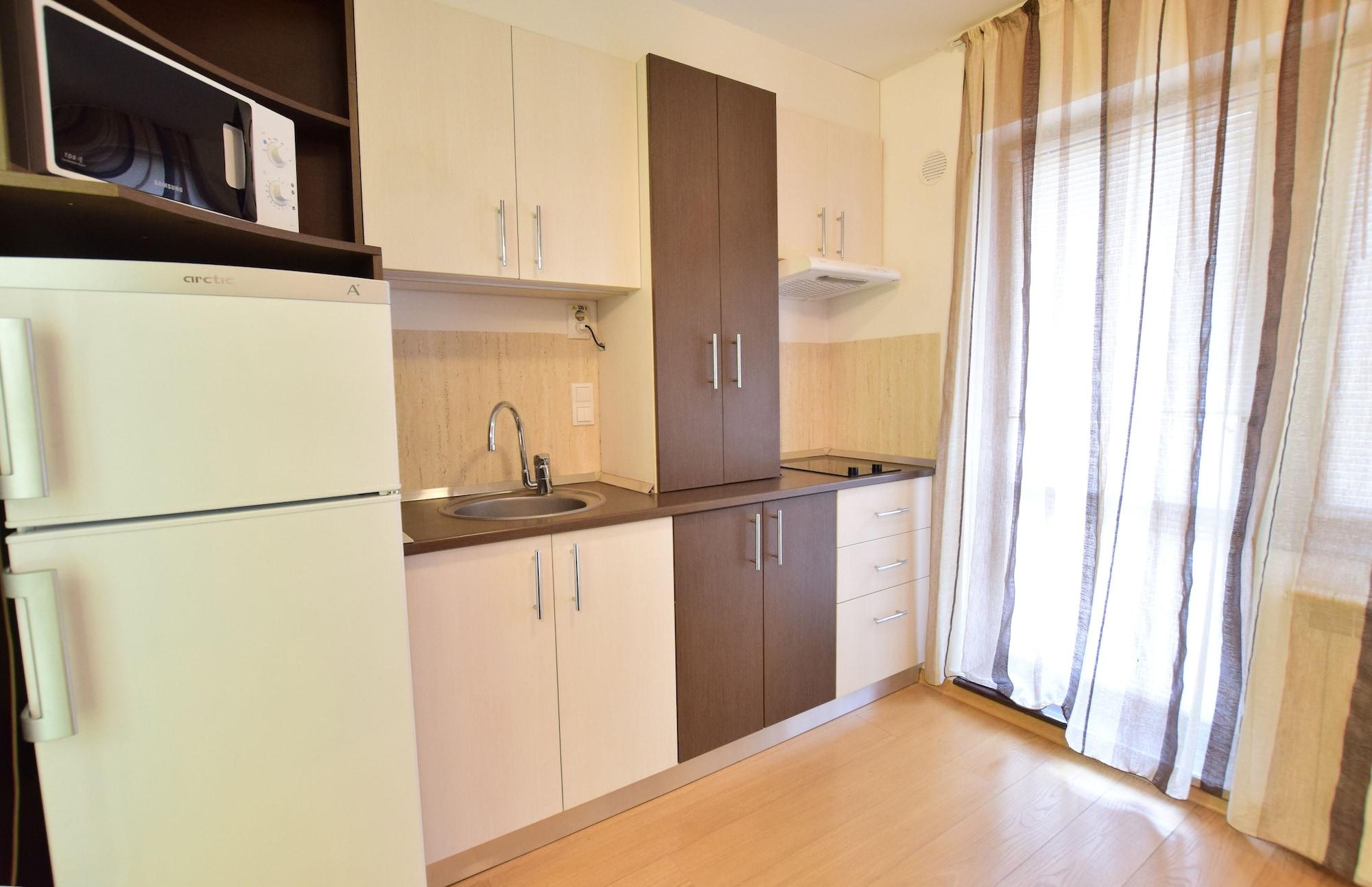 Decebal Aparthotel Bucharest