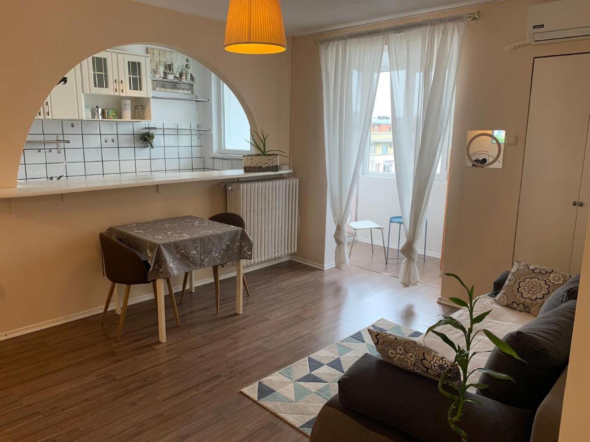 Apartment Eva Twin Bucharest