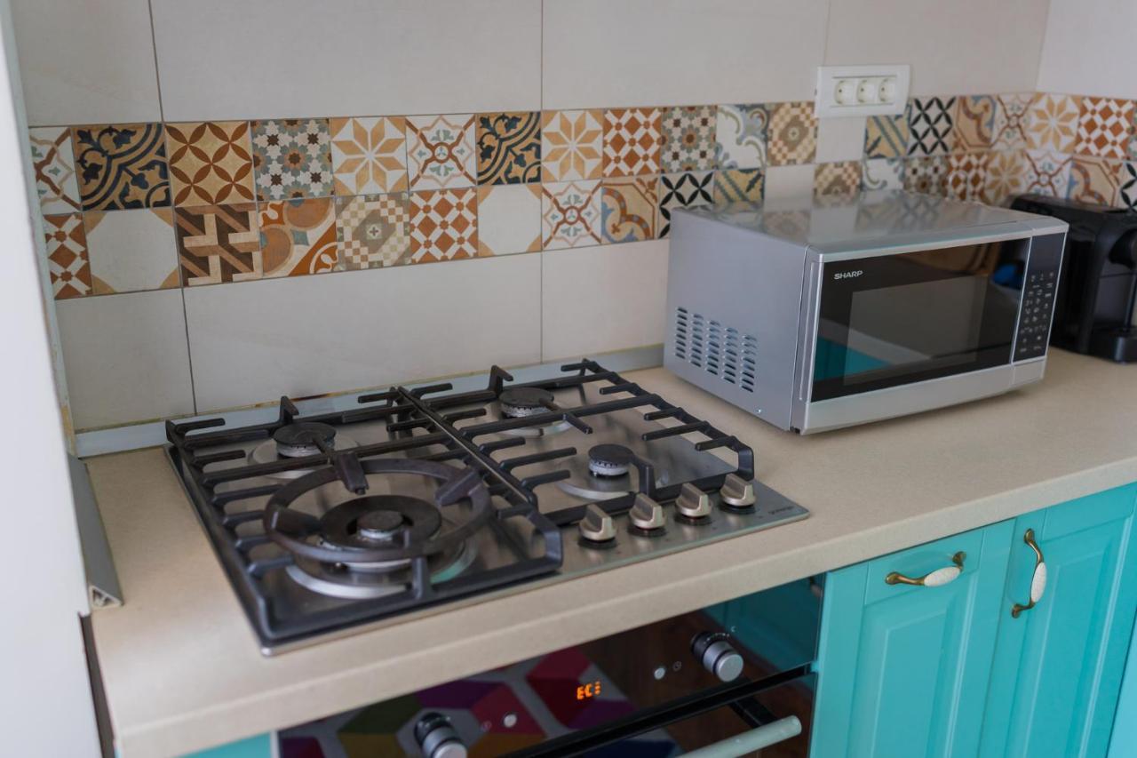 Cozy & Spacious 2br With Netflix Apartment *