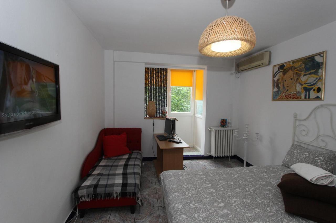 Piata Resita Host