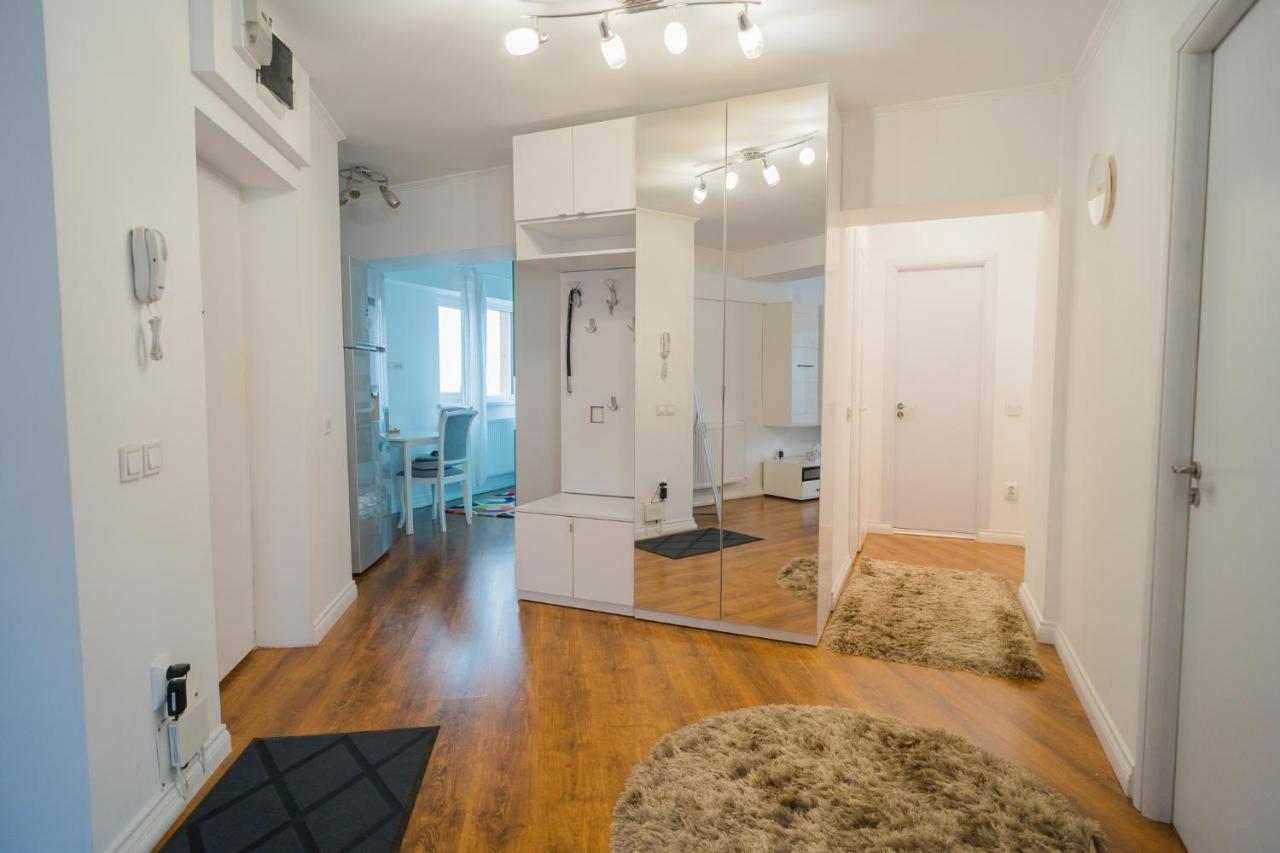 Cozy & Spacious 2br With Netflix Apartment *