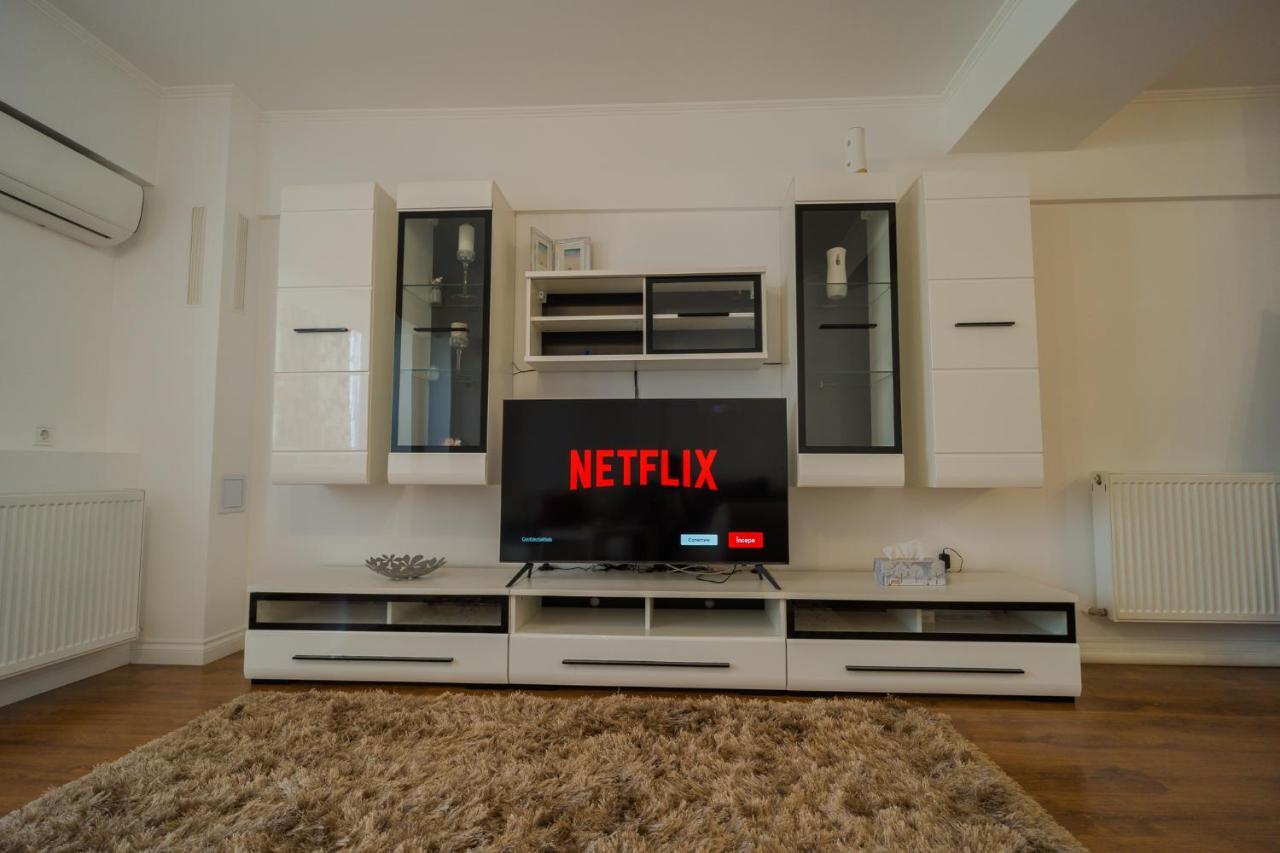 Cozy & Spacious 2br With Netflix Apartment *