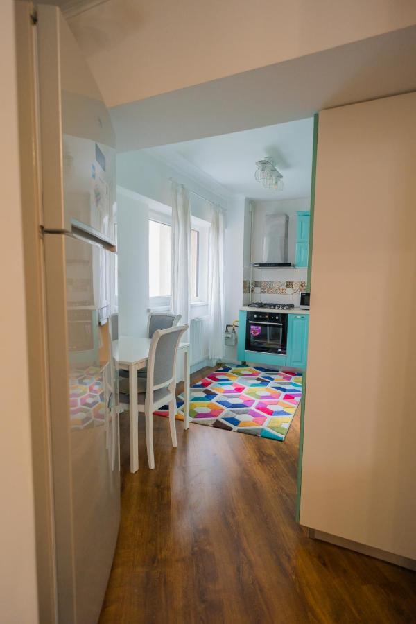 Cozy & Spacious 2br With Netflix Apartment *