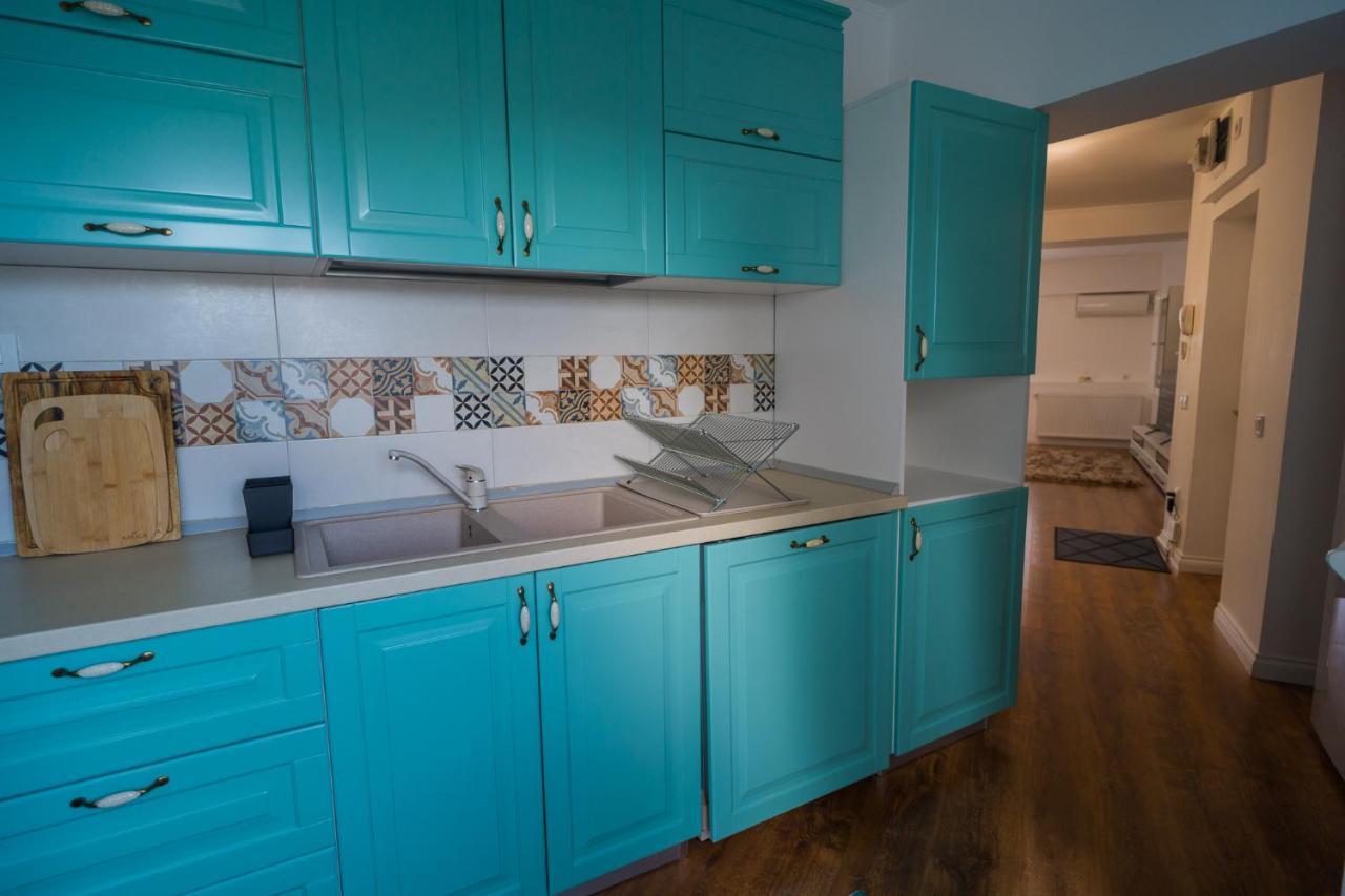Cozy & Spacious 2br With Netflix Apartment *