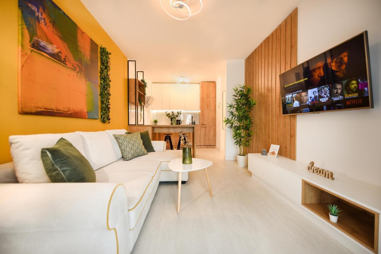 Colorful Fusion - Modern 1br Near Romexpo Center * Bucharest