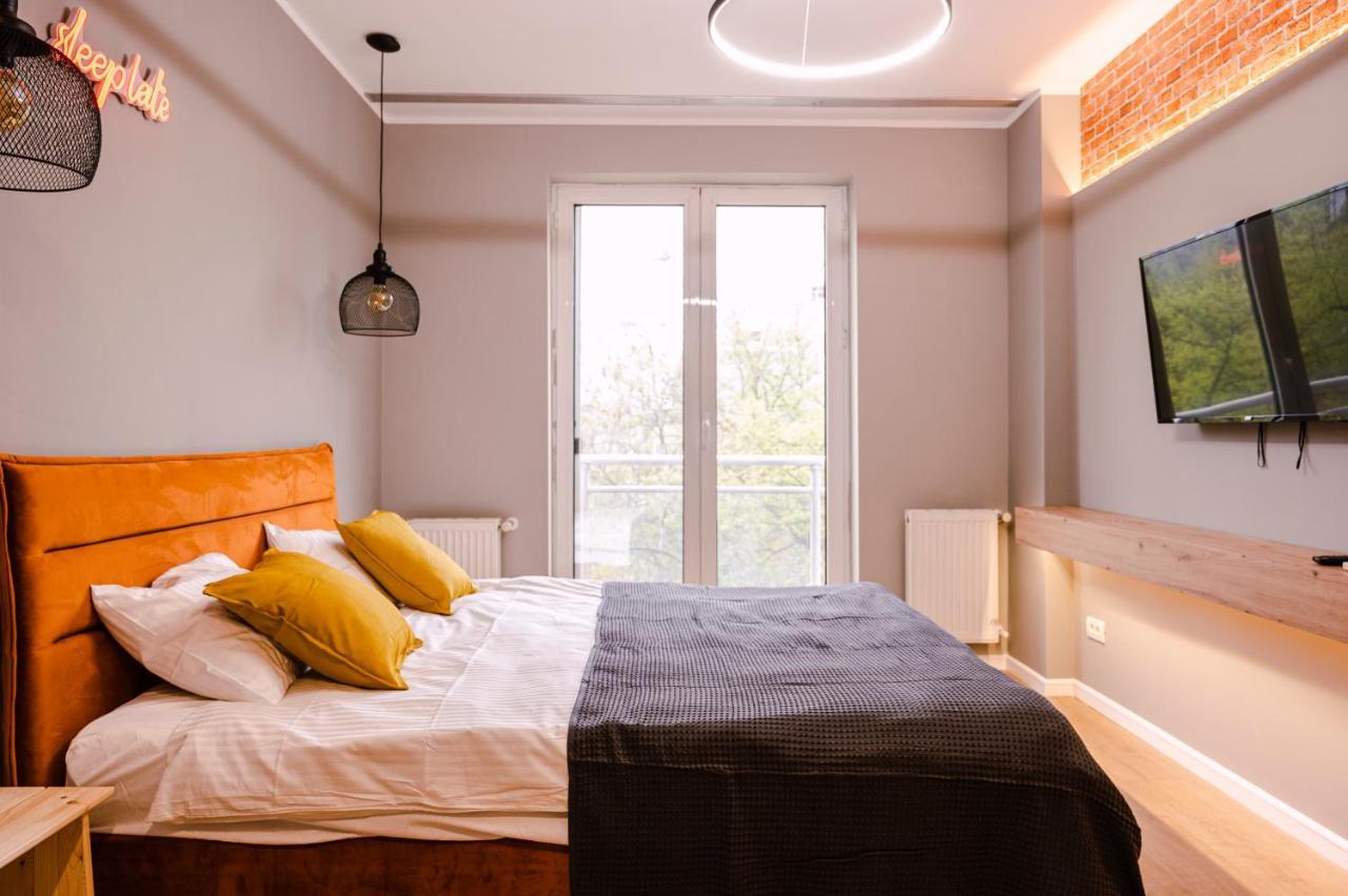 Moon Sevastopol Apartment Bucharest