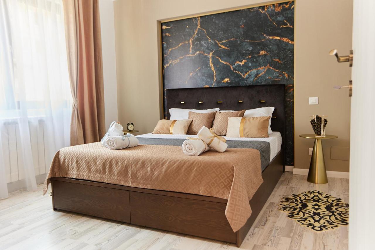 Voguish Apartment Bucharest