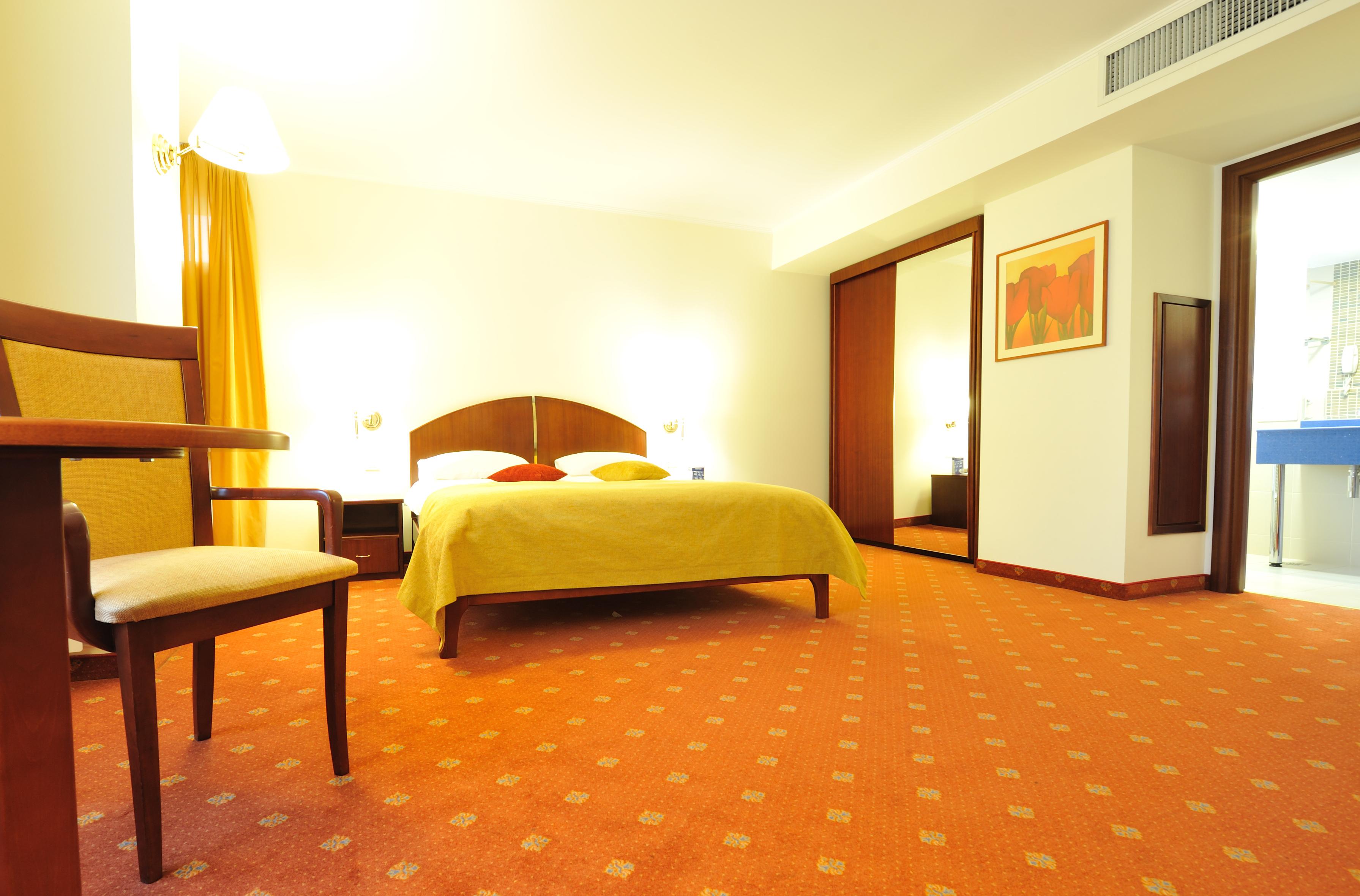 Minerva Hotel Bucureşti