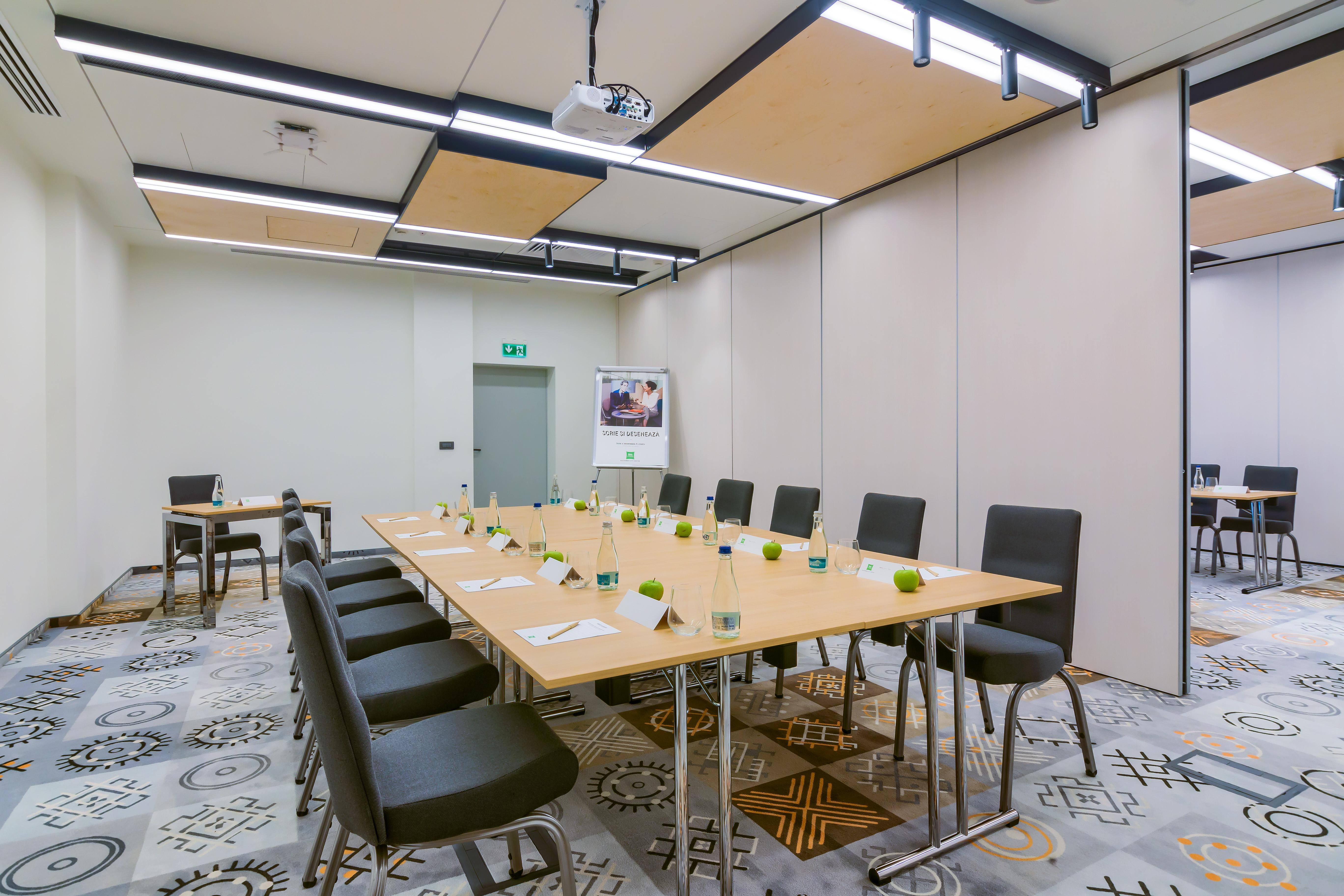 Hotel Ibis Styles Center 3*