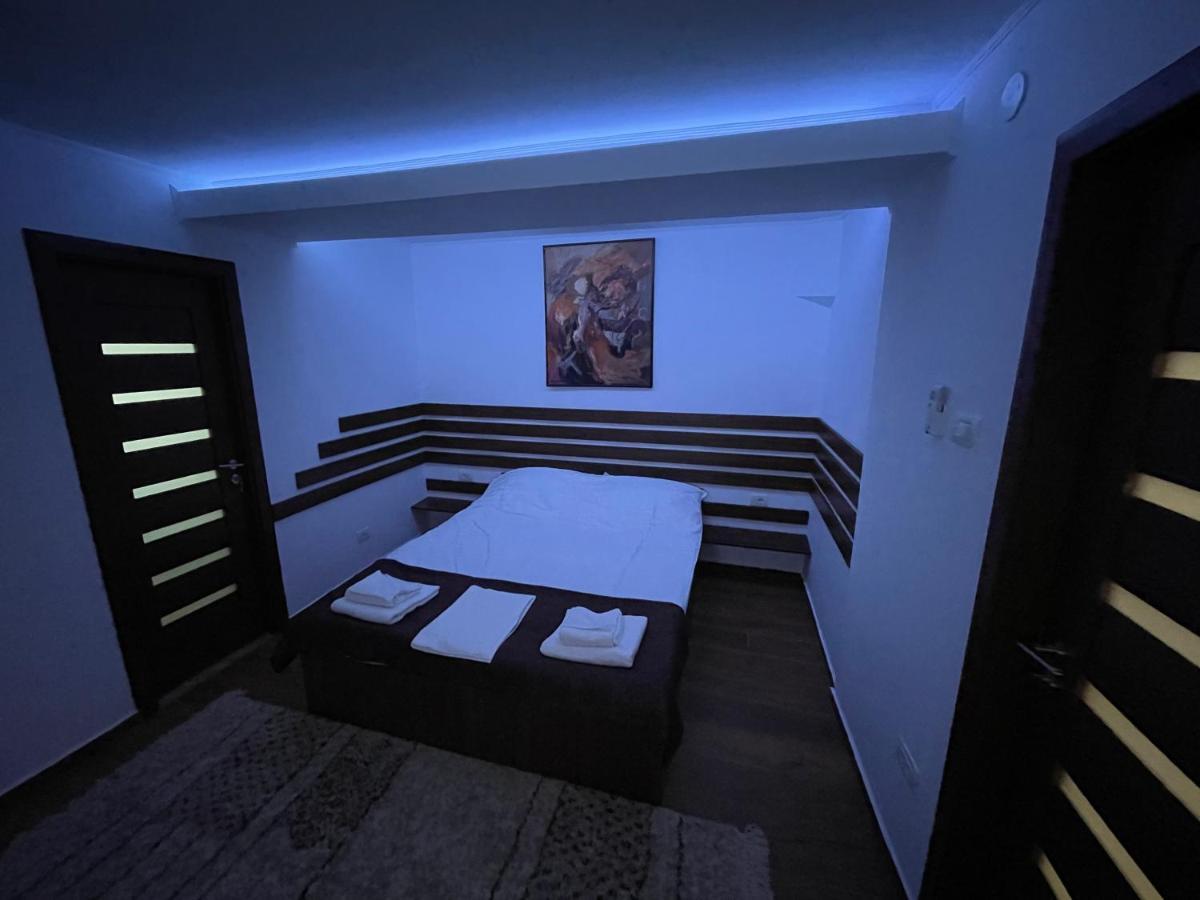 2 La Casa -