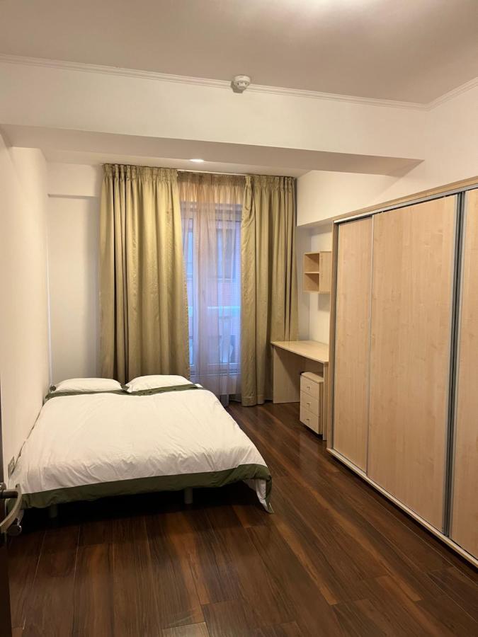 Apartament Large 2 Bedroom Soseaua Nordului *