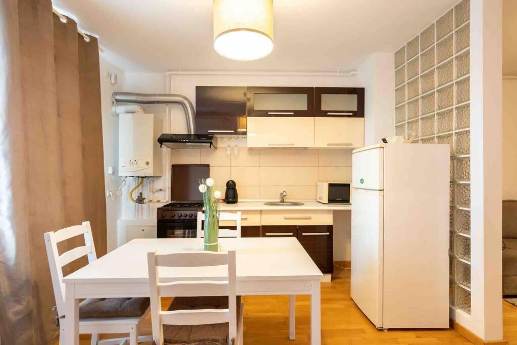 Perfect With View And Undergound Parking Apartment