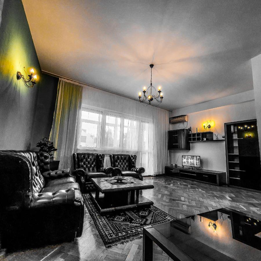 Apartment Center *