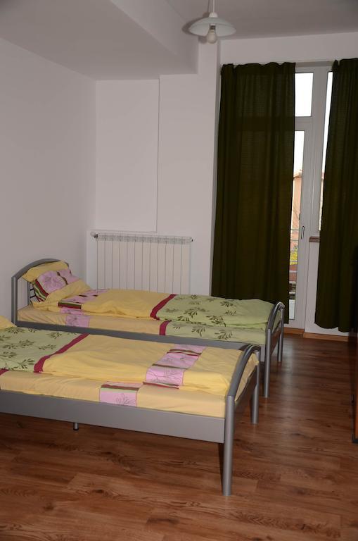 La Cave 3* Bucharest