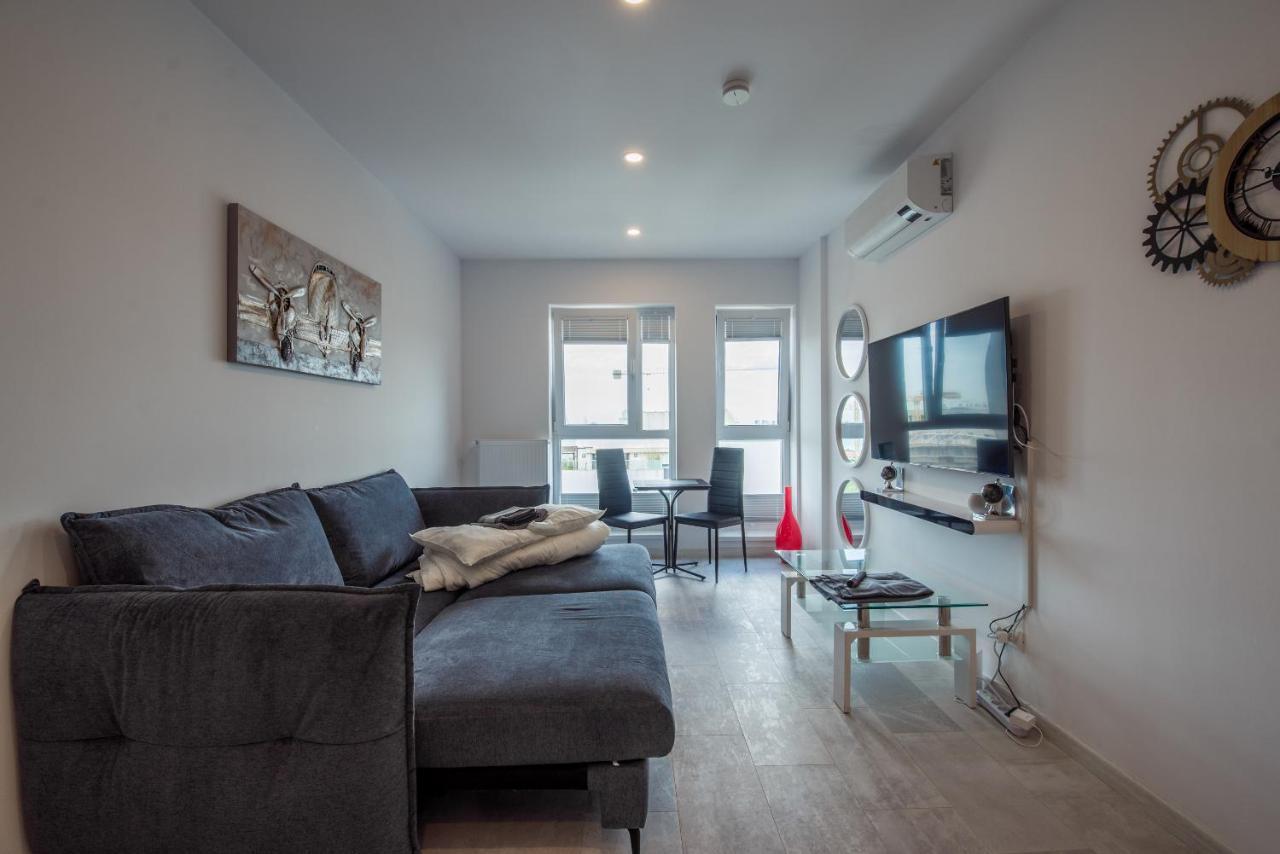 Fancy Penthouse With Lakeview W10