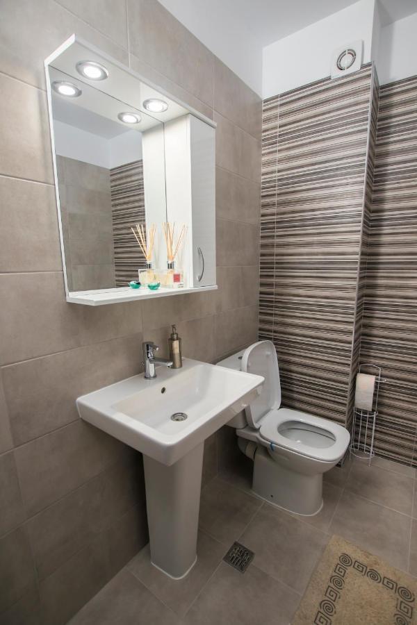 Moghioros Park Apartment *