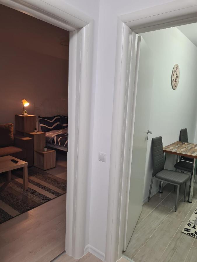 Apartamento Ghencea 158 L2 Bucareste