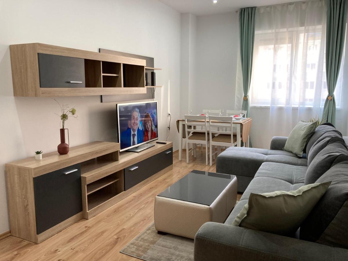Apartamento Laroka House Rin Grand Modern Bucareste