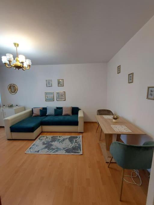 Garsoniera Centrala Renovata Apartament